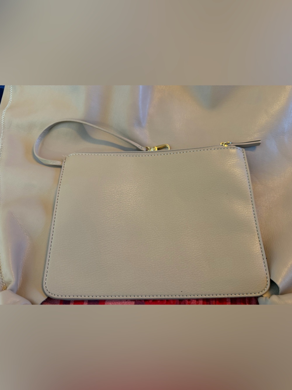 Elizabeth and James Hobo Bag with Matching Wristlet - Picture 8 of 9